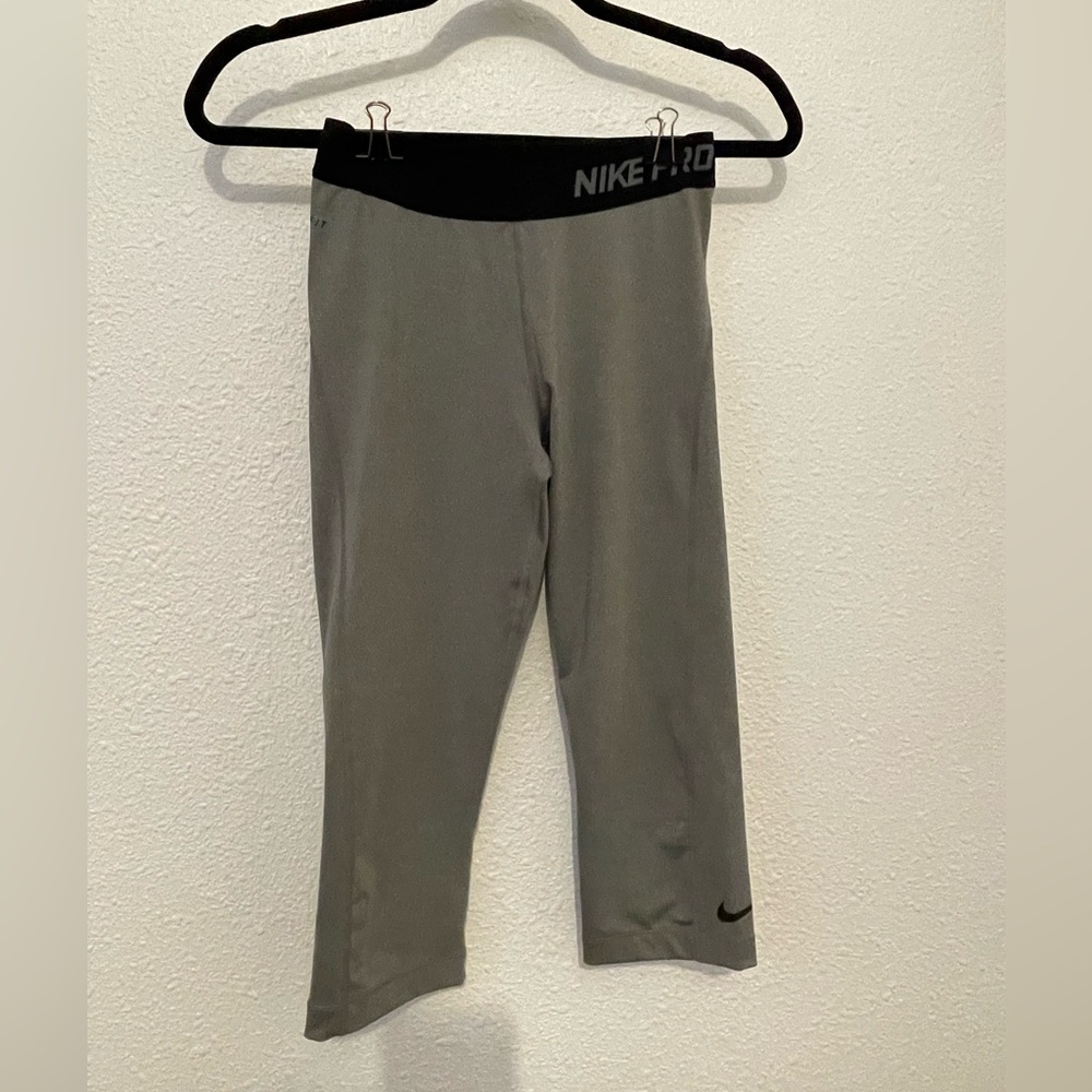 Women's Nike Pro Dri-Fit Dry Gary Leggings/Crops Size Small
